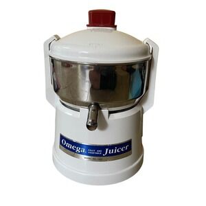 Omega Juicer Model 1000 Fruit and Vegetable Centrifugal White with Red Top Push